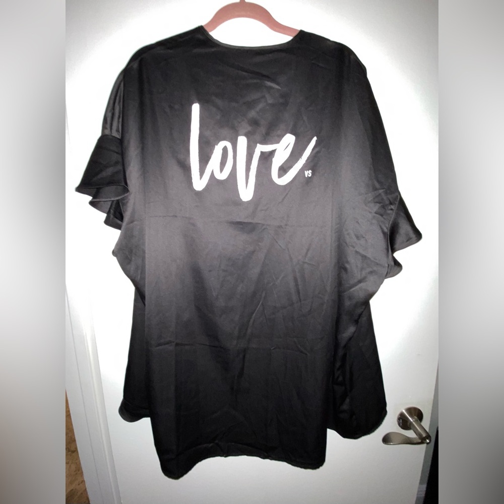 Victoria’s Secret One Size OS silky black lingerie robe “LOVE” Romantic